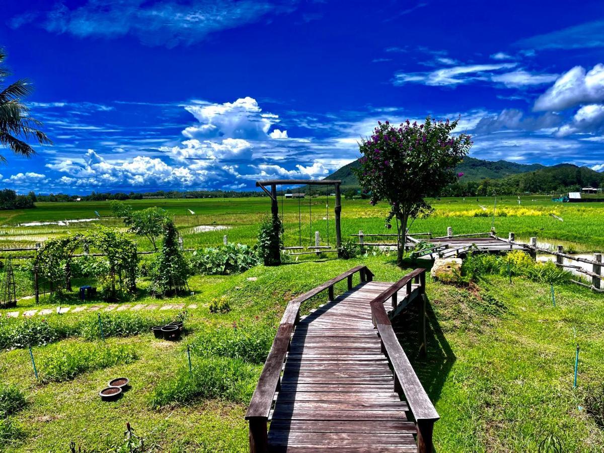 Pyramid Bungalow Otel Ban Laem Sai Dış mekan fotoğraf